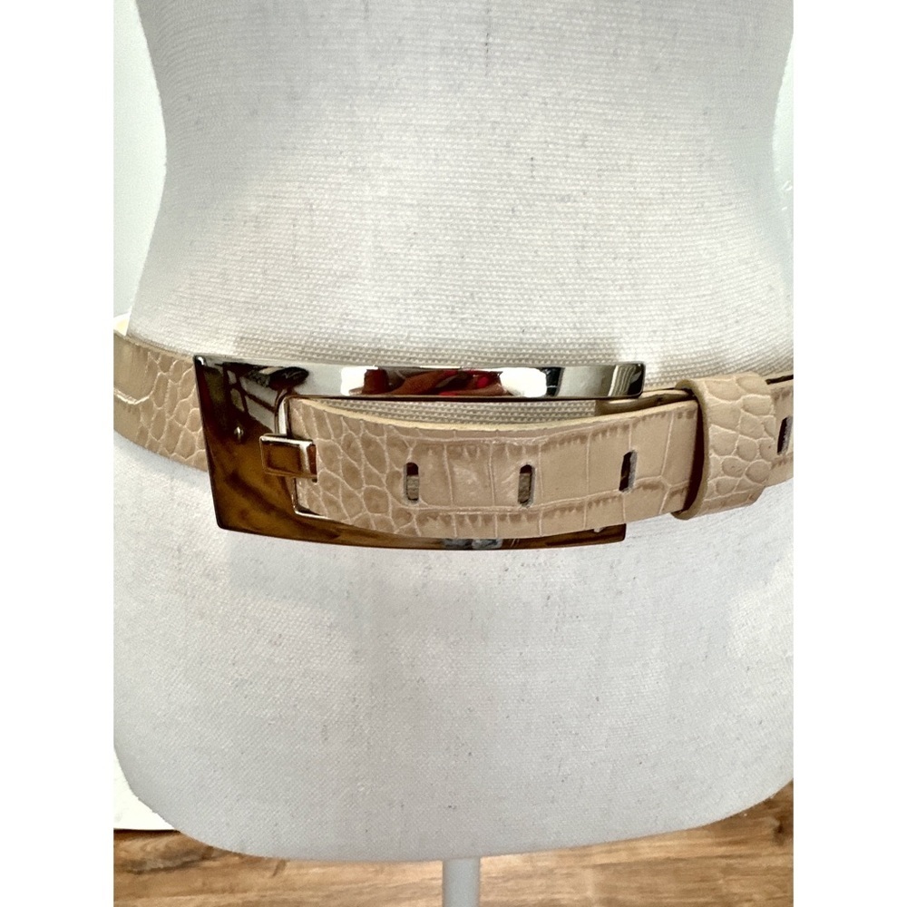 Express Croc Embossed Dress Belt With a Glossy Silver Toned Buckle Womens Size M - Picture 3 of 9